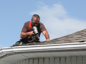 des moines roof repair pro
