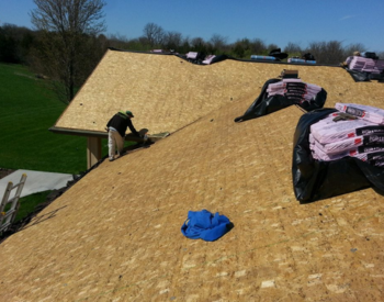 Ideal fall weather for Urbandale roofing