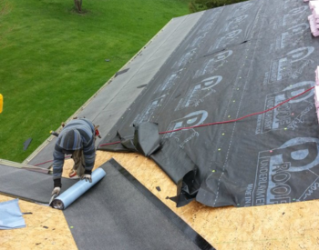Benefits of roof replacement by Urbandale roofer